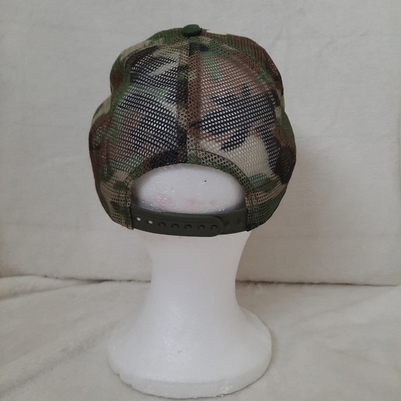 Toyota Trucks embroidered patch camo snapback trucker hat - Picture 6 of 11